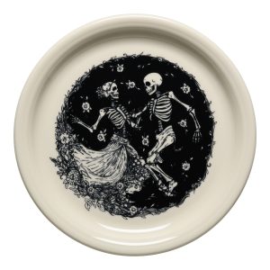 Skeleton Duet Linen Bistro Coupe 9 Inch Luncheon Plate